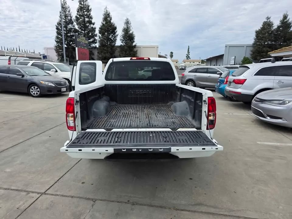 2018 Nissan Frontier S - Photo 14